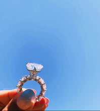 Load image into Gallery viewer, Silver Heart Ring