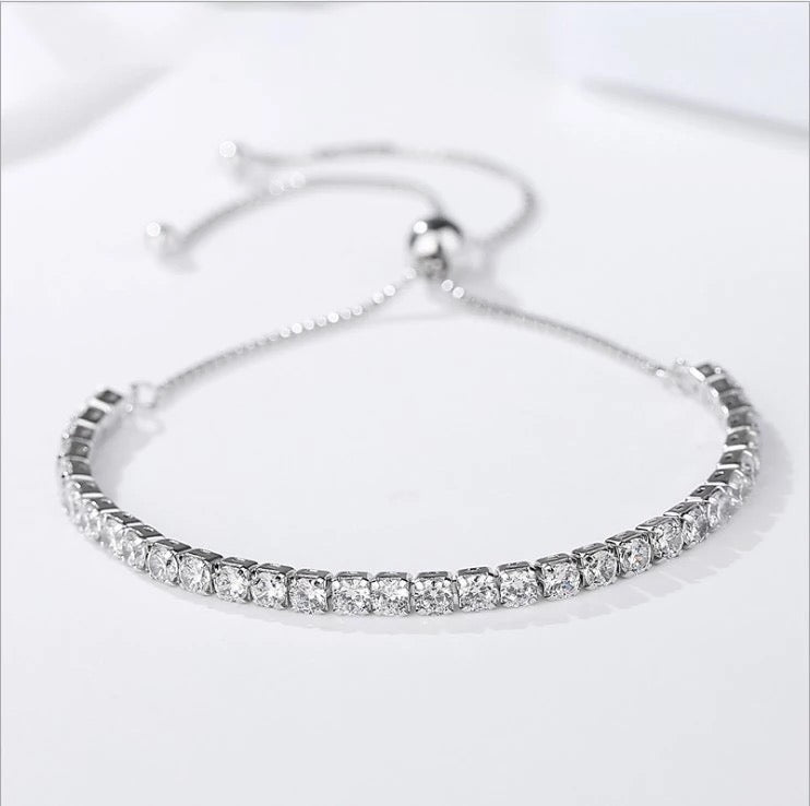 Sparkling Tennis Bracelet / sterling silver